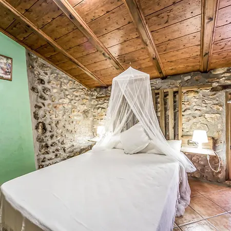 Holiday home Stunning In Les Coves de Vinroma