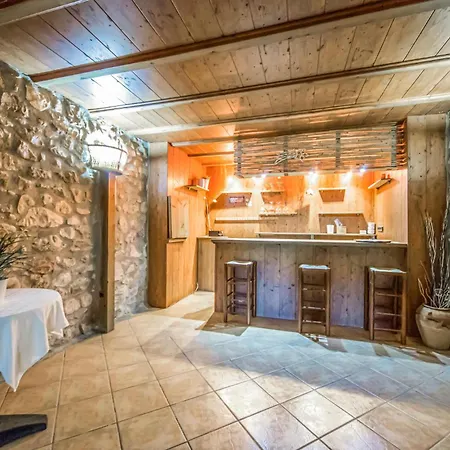 Holiday home Stunning In